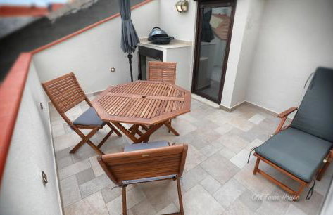 Old town house - Photo 28