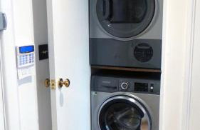 Luxury 1 Bedroom Duplex with Free Parking - Foto 33