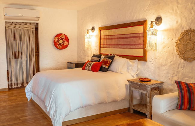 Bora Bora Cartagena - Photo 33