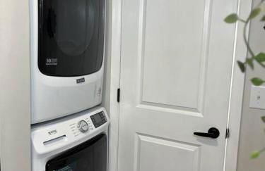 Large-group Retreat w/Loft Space Near Beach - Foto 21