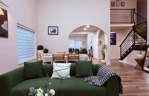 Minutes to ONT Airport And Entire Home With Billiards - Foto 44