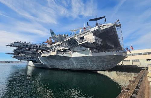 Entire Private Home with 4 Bedrooms 3 Bathrooms, King Bed, Big Yard, Prime Area, Ranch Style, Available Now - Photo 65