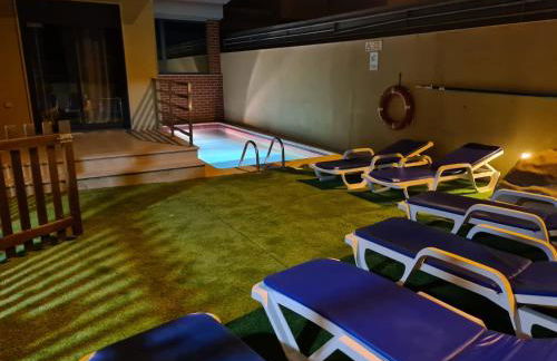 Cozy villa with pool and Barbecue - Foto 5