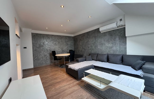 Central Park Apartments - Photo 41