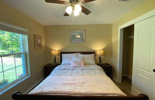 Sundance' Acres Peaceful and Private New House with Hot Tub and Fire Pit - Photo 40