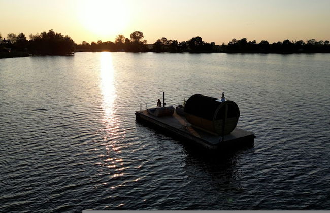 Swarm - 3 Waterlodges Naast Elkaar in Friesland - Foto 28