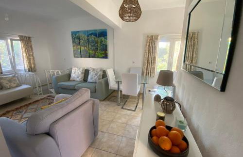 Villa Jasmine, Sea and Mountain View in peaceful hamlet - Foto 9