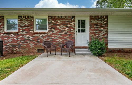 Ranch Style Home & Plenty Of BKYD Space Near KSU - Foto 35