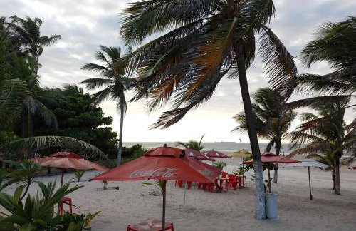 Apartamento amplo perto da Praia da Litorânea - Carmona Temporadas - Foto 26