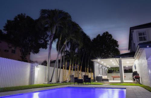 Miami Getaway Heated Pool Villa with Mini Golf & BBQ - Foto 19