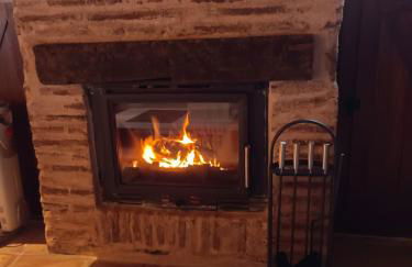 Balcón de la Moreria con leña - Photo 2