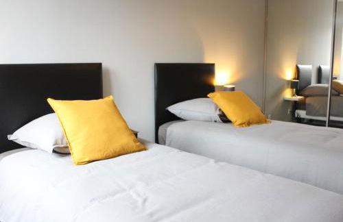 Appartement Central à Briey : 2 Ch, Cuisine équipée, Proche Commerces et Activités - FR-1-584-105 - Foto 5