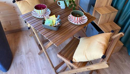 Évasion romantique en roulotte autonome avec confort moderne en pleine nature - FR-1-591-552 - Foto 5