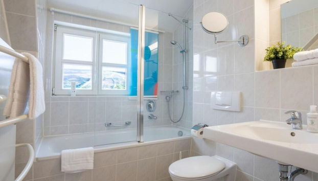 Comfy Apartment With Terrace - Foto 4, Baño