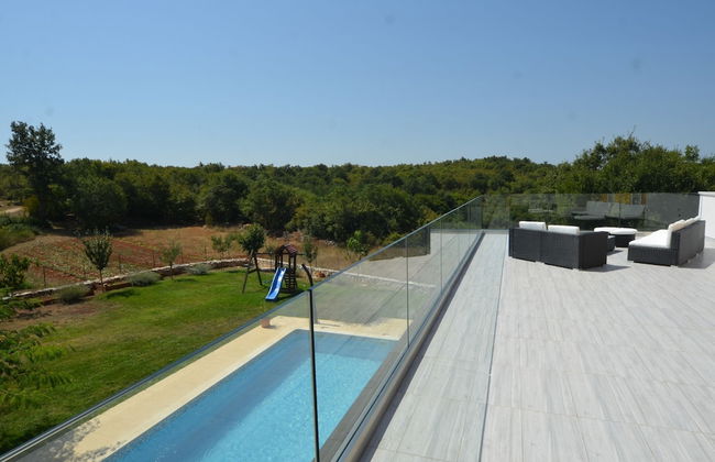 Exquisite Secluded Villa With Pool - Foto 27