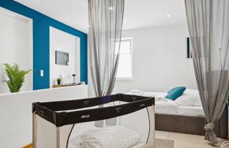 Groß, modern, vollausgestattet, gemütlich mit Küche und Parkplatz für Urlaub oder Business - Foto 29