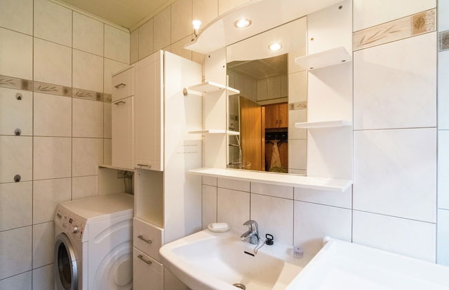 Detached Chalet With Views of the Lake of Butgenbach in the Middle of Nature - Foto 12