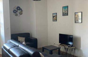 T2 PARFAITEMENT SITUÉ AU PIED DE LA CATHÉDRALE - Foto 8