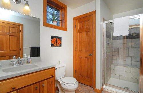 Casa Salida! 1 mile from dwntwn, private hot tub - Foto 15