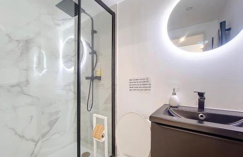 Confort Climatisé et Suite Privée en Sousplex - Foto 6