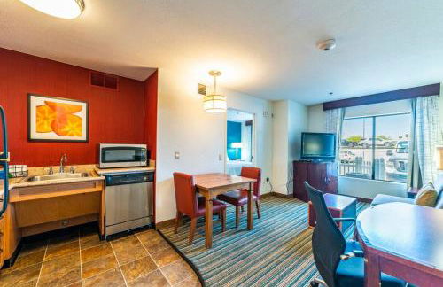 Phoenix 1bd Queen Economy - Photo 24