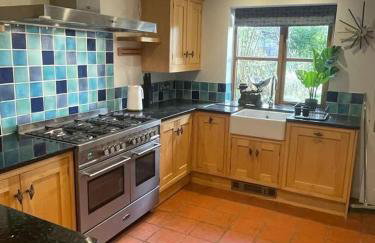 Spacious Village House near Oxford with Woodburner - Foto 2