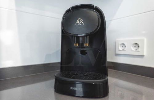 Stylish apartments with balcony & parking near the beach by REMS - Foto 10