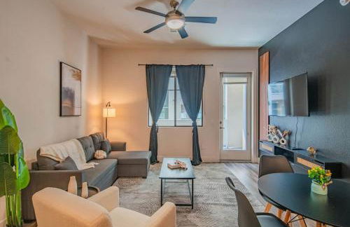 Luxe 1BR Kierland Commons, TPC Golf, Pool, Gym, W-D - Foto 14