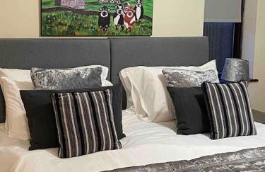 Oaklodge House - Photo 28