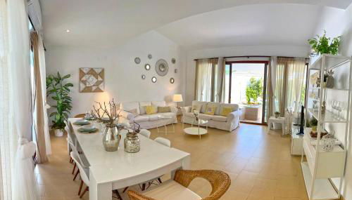 Villa Los Pinares de Monaco en Roche, Conil, Cádiz - Foto 3