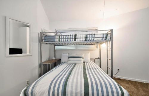 The Tulip Tree House - Photo 18