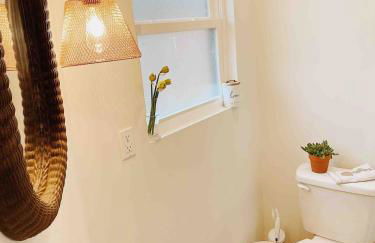 Honeymoon Hollow - Foto 19