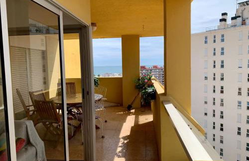 Big Gran Khan Apartment Canet den Berenguer con Piscina - Photo 23