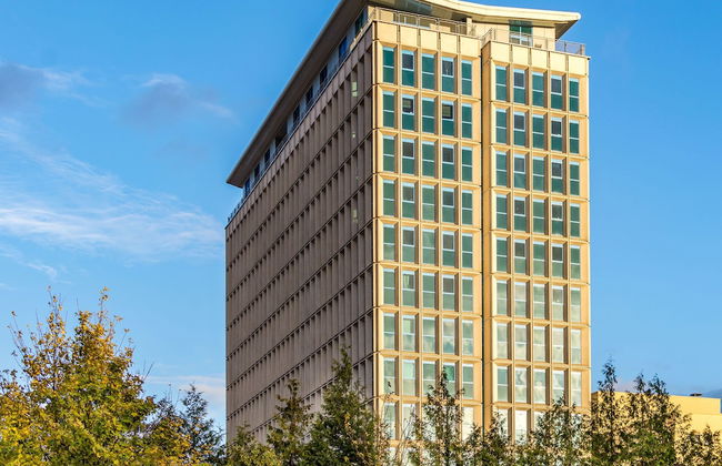 Central View Apartment - Photo 14