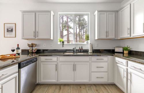 5BR Flagstaff Forest Home Mountain Retreat - Foto 29