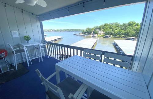 B Lakefront! Remodeled, Boat Slip, Patio Views, Pool, Boat Ramp, WIFI - Foto 27