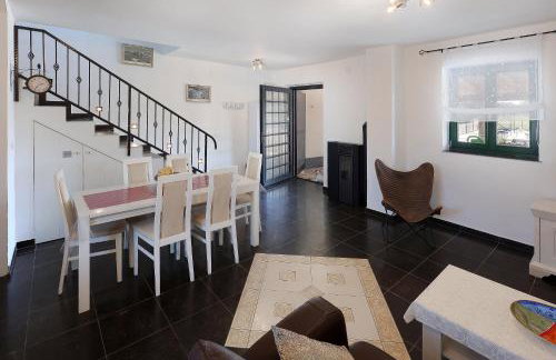 Villa Niko PET FRIENDLY 200 M FROM HIDDEN SANDY BEACH pets stays for free - Photo 24