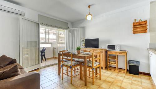 Apartment in Rosas Near Platja de Sta Margarida - Foto 2