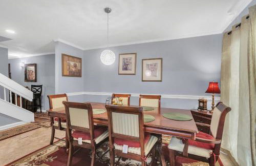 Centrally Located 4BR Stonecrest Condo condo - Foto 5