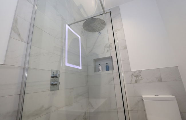 Dollar Apartments at 39 - Photo 36