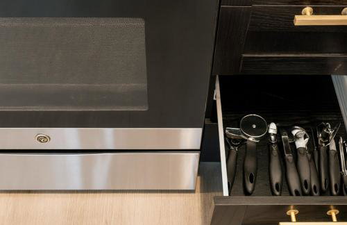 Elegant 2BR w Resort Pool and Lounge Areas 3 - Photo 17