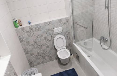 CITY CENTER PEARL #new#free reserved parking in garage elevator direct access#business and pleasure#city view&balcony&sunny&cafes&markets&tram#city center#working room#2 toliets#2 bedrooms - Photo 64