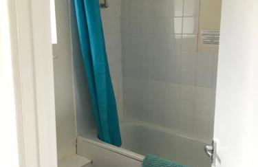 Court Farm Holiday Bungalows Ltd - Photo 37