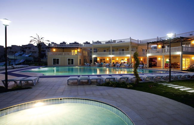 2 Bedrooms Apartment Lake View 5 by Likya Global - Photo 15