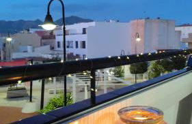 Apartamento nuevo con parking y piscina gratis - Photo 27