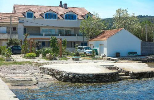 Apartments Seafront - Photo 1