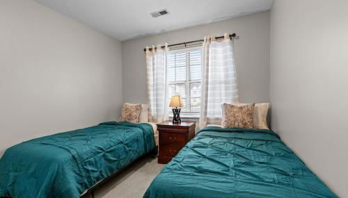 Quiet 2 Bedroom Condo In Greensboro - Photo 4