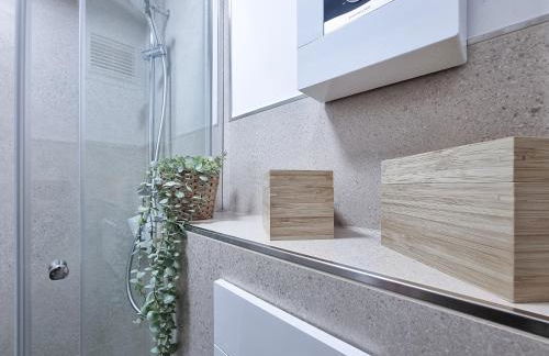 Alpha Apartments - Photo 20