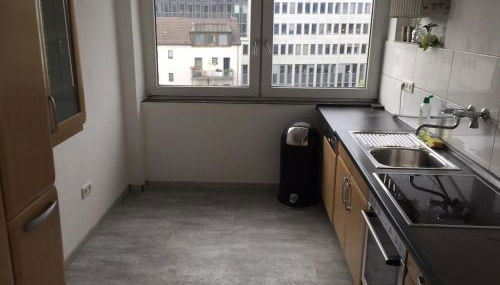 Große Wohnung am HBF-Vorplatz - Photo 4, stove