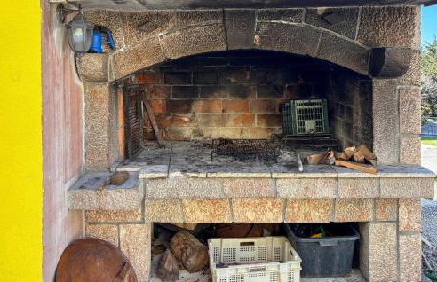 Amazing Apartment In Lukovo Sugarje - Foto 10